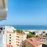 Luminoso Atico Con Vistas Al Mar En Torremolinos